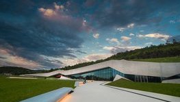 Architecture : le prix Houen 2023 décerné à Snøhetta pour le musée Lascaux (...)